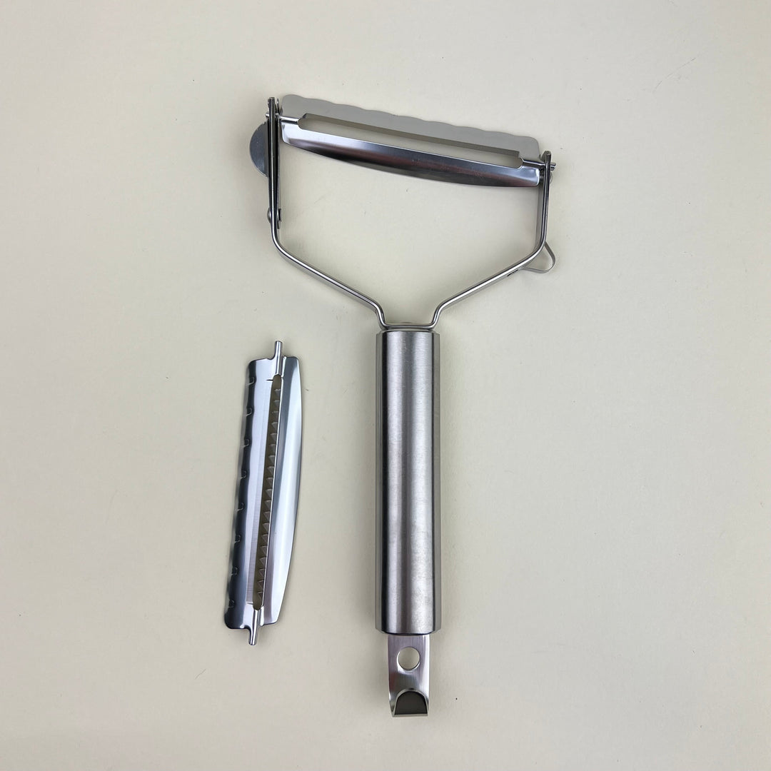 Extra Wide Peeler with Straight and Julienne Blades