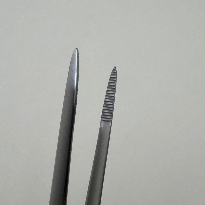 Gestura Petite Stando Tweezers