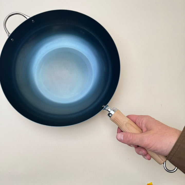 Fujita Kinzoku Sakura Wok 30cm-pan-Community Cutlery