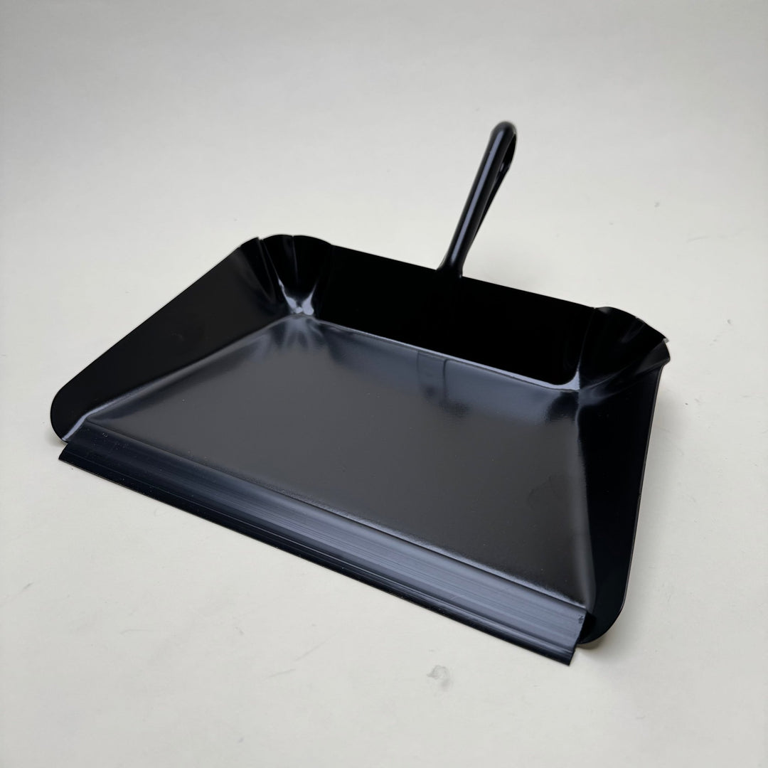 Iris Hantverk Metal Dustpan - Community Cutlery