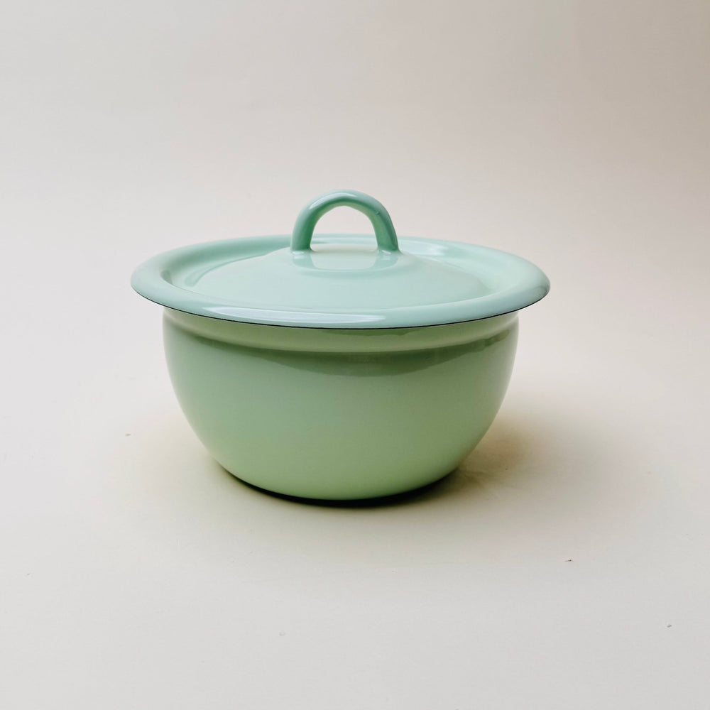 Medium Enamel Bowl with lid - Community Cutlery