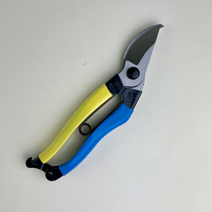 Niwaki - Left Handed Mainichi Secateurs - Community Cutlery