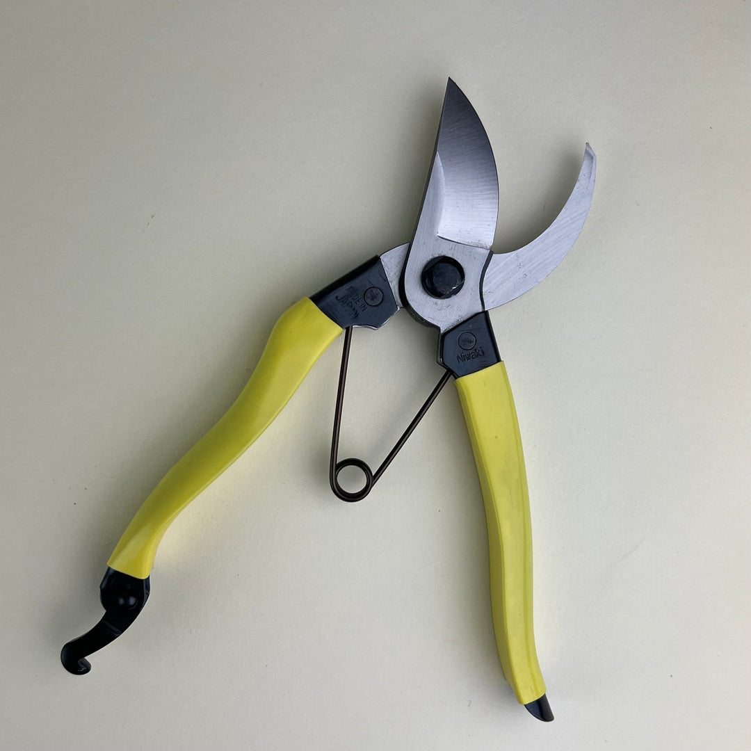 Niwaki - Mainichi Secateurs - Community Cutlery