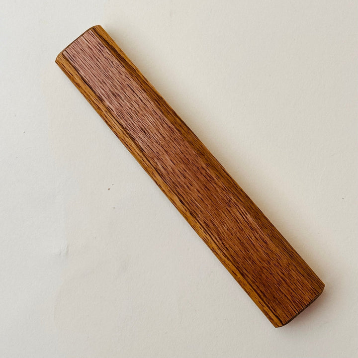 Oak Wa handle - Community Cutlery