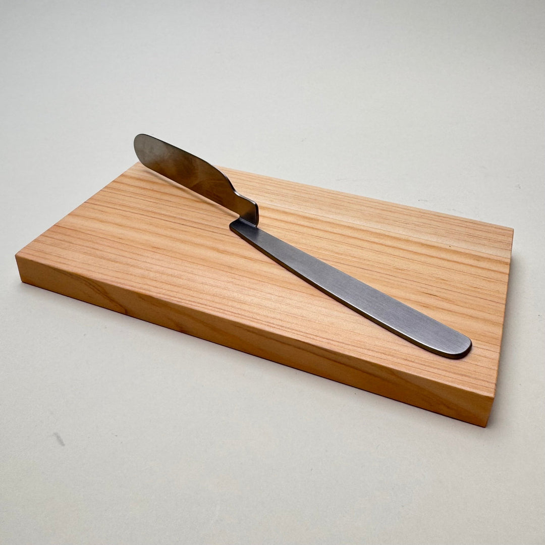 Oku Handcrafted knife and board - Community Cutlery