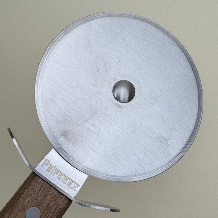 Petromax - Pizza Cutter - Community Cutlery