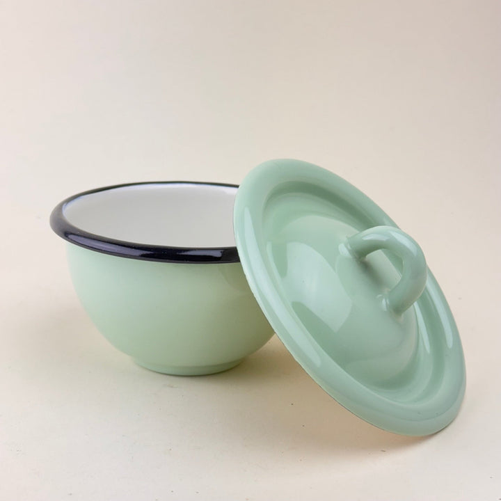 Ukrainian Enamel Bowl with lid - Community Cutlery