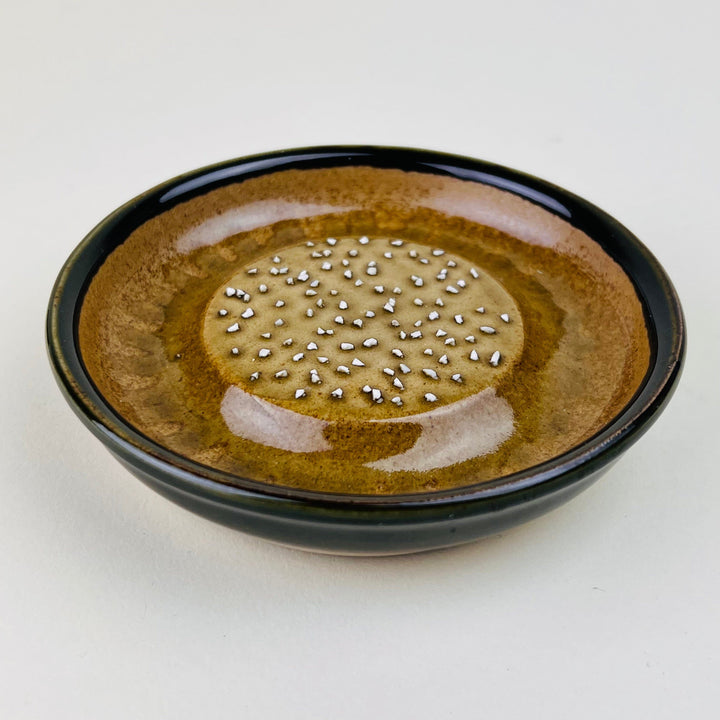 Motoshige Ceramic Grater Plate Global Kitchen Japan 