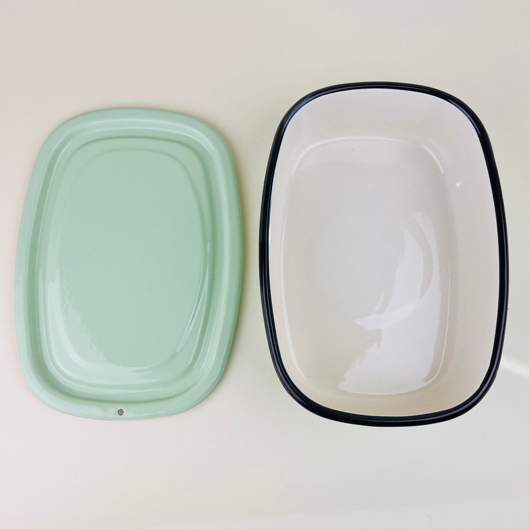 Enamelware Baking Dish/ Storage Box - Large - Community Cutlery