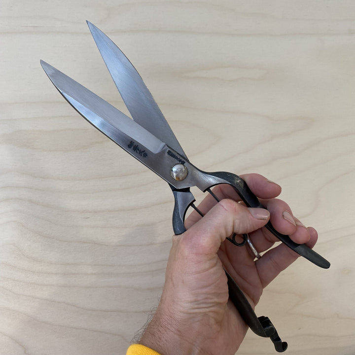 Suwada - Long Bladed Shears Community Cutlery 