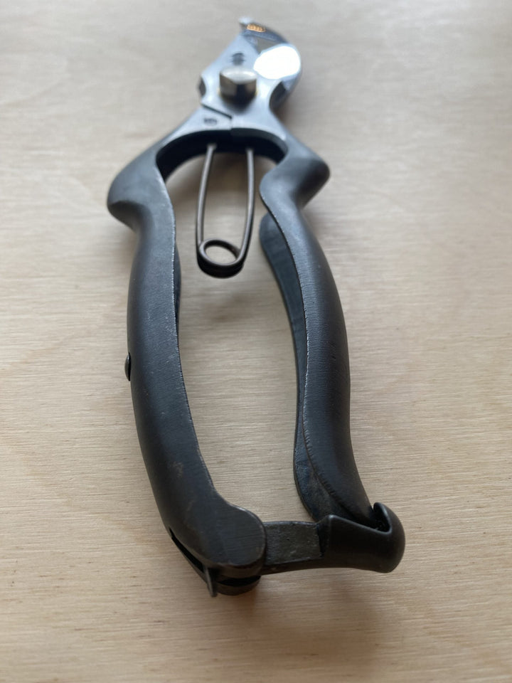 Suwada - Classic Secateaurs Community Cutlery 