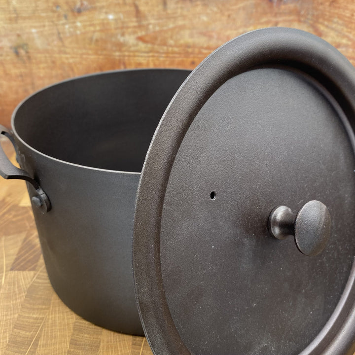 Netherton Foundry - 8" Spun Iron Stockpot Community Cutlery